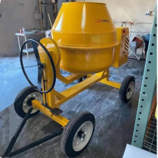 400-litre concrete mixer